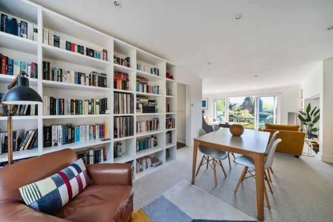 Sitting / Dining Room