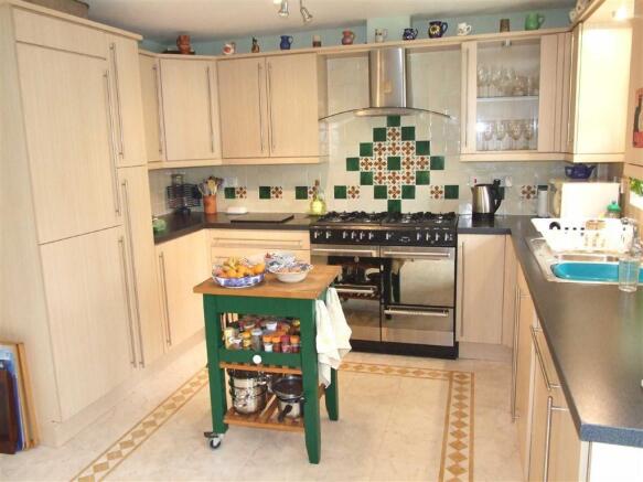 Kitchen / Breakfast 
