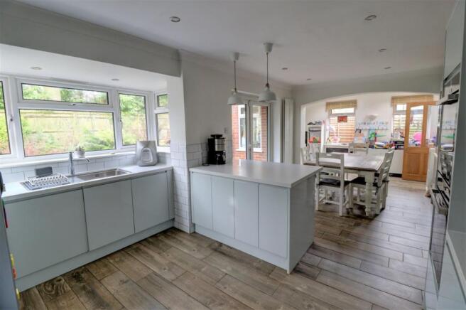 Picture No. 04
