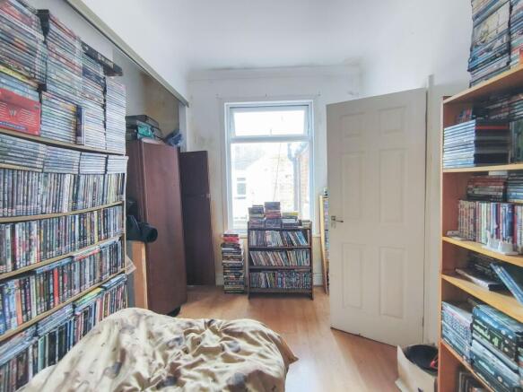 2 bed Terraced for sale Image 12