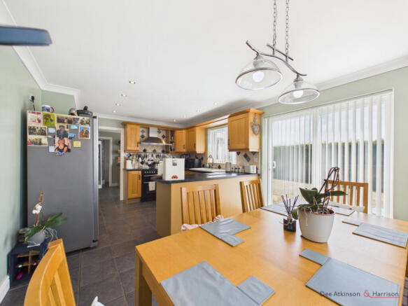 3 bed Detached Bungalow for sale Image 12