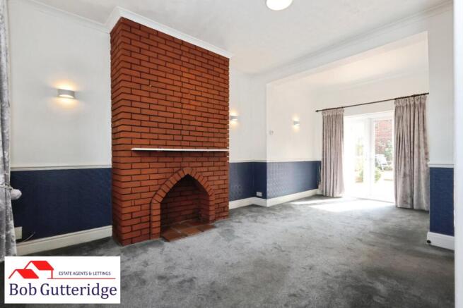 THROUGH LOUNGE