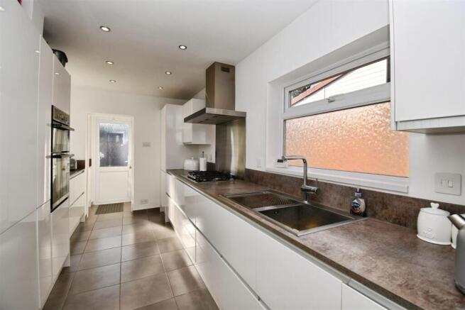 aec34b0d-U 20 2821 29.JPG