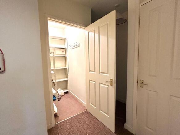 2 bed Flat for sale Image 10