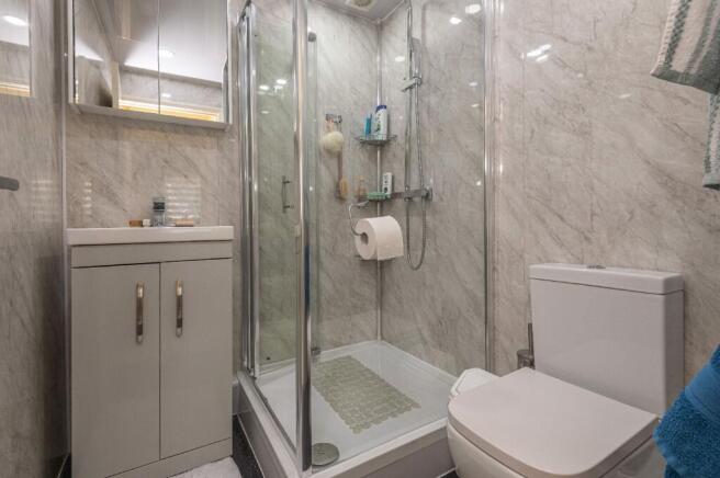 1 bed Flat for sale Image 8