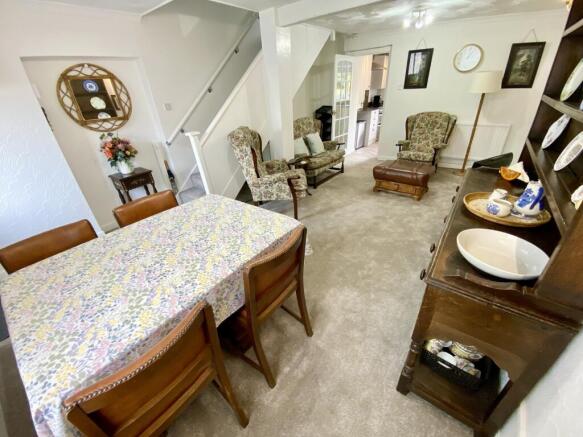 Lounge/Dining Room