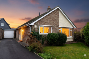 2, Erw Goch, Waunfawr, Aberystwyth SY23 3AZ