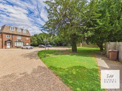 Pell House, High Road, Fobbing, Essex, SS17 9JJ