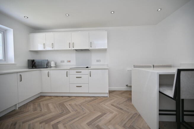 3 bed Semi-Detached for sale Image 5
