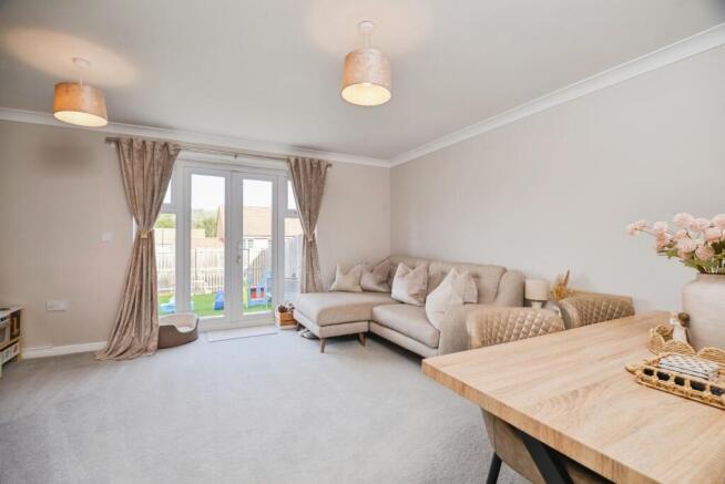 3 bed Semi-Detached for sale Image 4