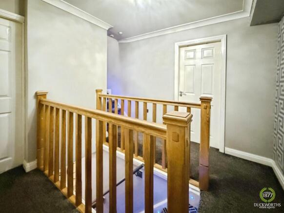5 bed Terraced for sale Image 12
