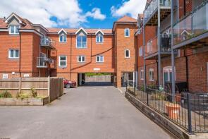 Flat 15, 126 Connaught Place, Connaught Road, Brookwood, Woking GU24 0AS