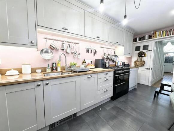 Savile Drive,Chapeltown, LS7 photo 5