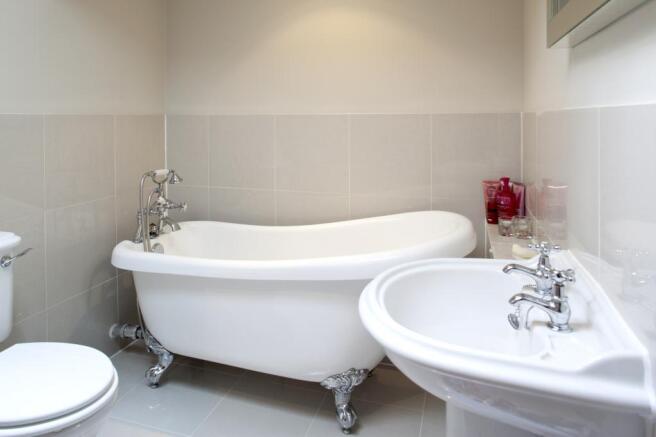 En Suite Bathroom