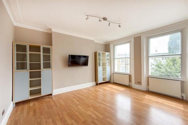 Barons Court Road 30 Flat 2 Ph1.jpg