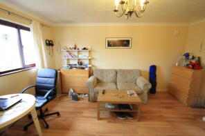 6, Veronica Gardens, London SW16 5JS