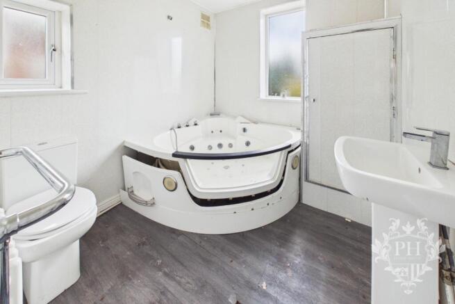 3 bed Semi-Detached for sale Image 10