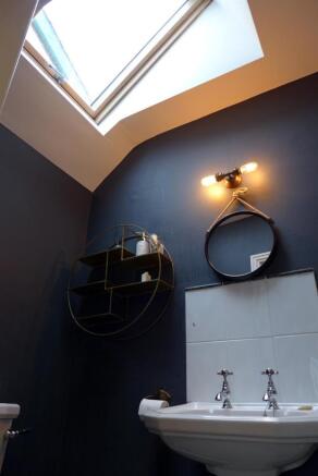 Belbroughton Rd, 84, Ensuite1.jpg
