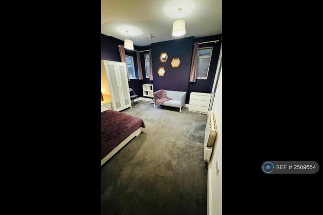 Bedroom 1-g/f Double Ensuite Room-Single Occupancy