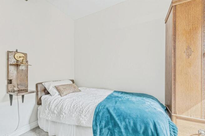 2 bed Terraced for sale Image 9