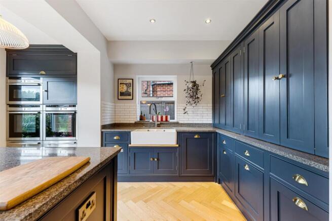 4 Fairbourne Drive-38.jpg