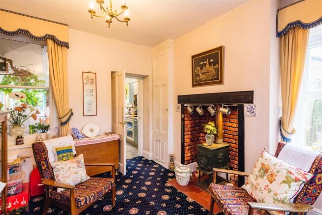 2 North Road, Builth Wells-7.jpg