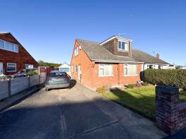 22, Keith Crescent, Grimsby DN37 7HQ