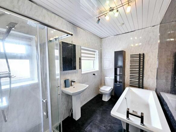 4 bed Terraced for sale Image 10