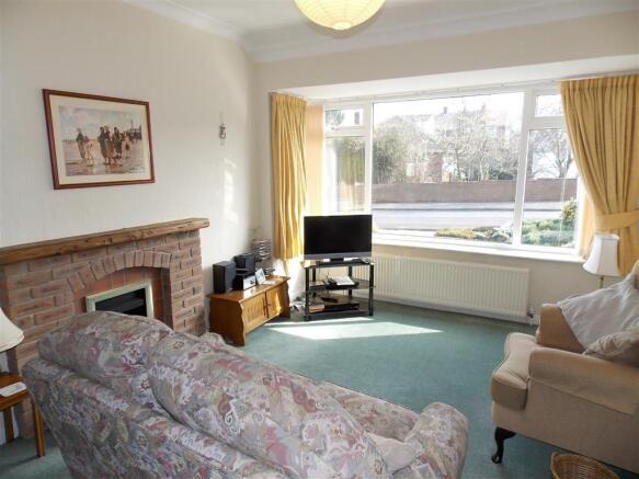 SITTING ROOM