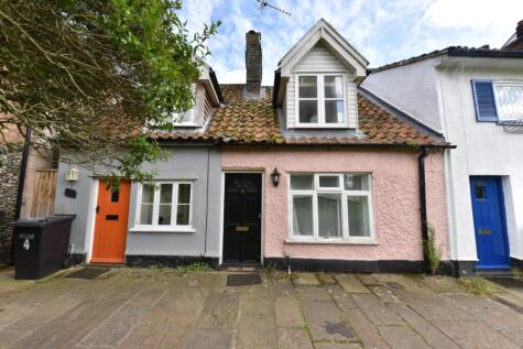 5 Churchyard, Mildenhall, Bury St. Edmunds, Suffolk IP28 7EE
