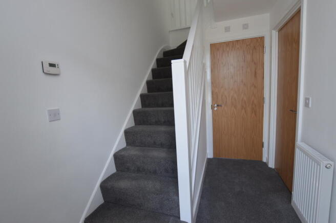 2 bed House to rent Image 8