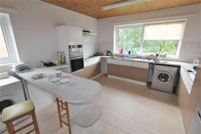 Kitchen / Breakfast Room
