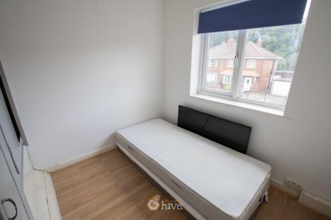 4 bed Semi-Detached for sale Image 12