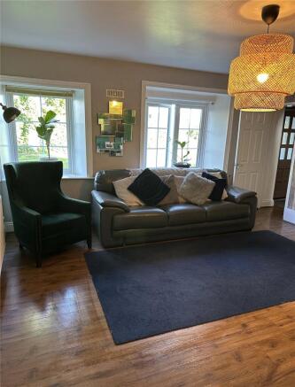 7 bed Detached for sale Image 6