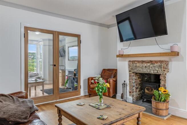 3 bed Terraced for sale Image 8