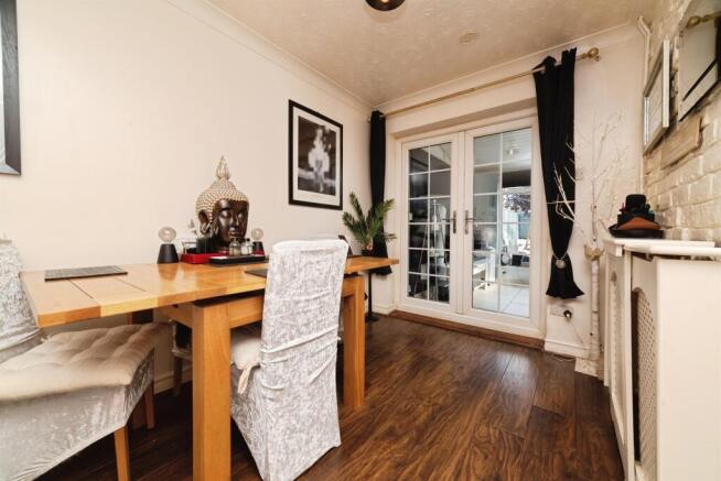 2 bed Semi-Detached for sale Image 5