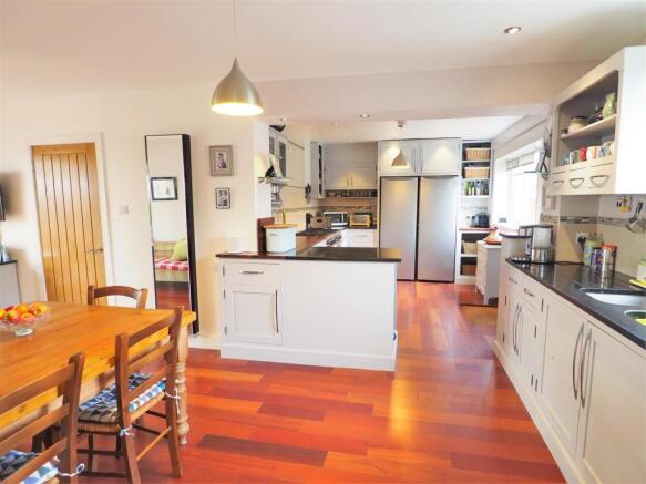 Open Plan Dining Kitchen 987