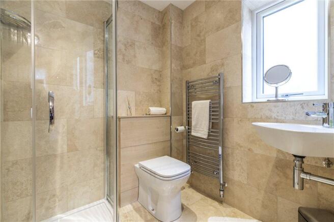 Master En-Suite