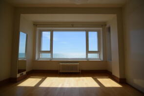 29, 211 213 Dorset Court, Kingsway, Hove BN3 4FD