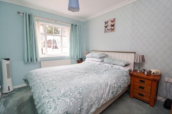 2 bed Detached Bungalow for sale Image 10