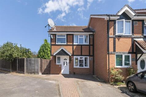 Crestwood Way, Hounslow