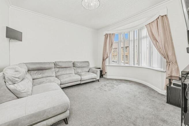 3 bed Detached Bungalow for sale Image 4