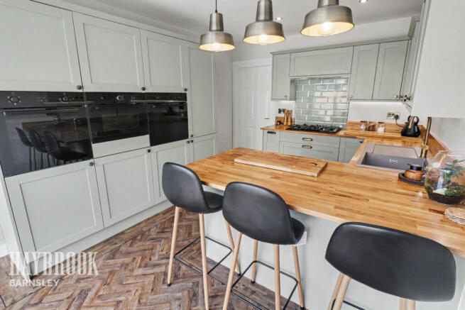 3 bed Detached for sale Image 4
