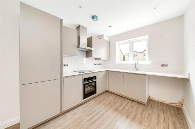 3 bed Semi-Detached for sale Image 4