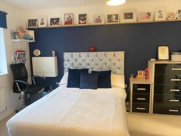 Master bedroom.jpg