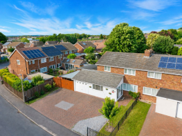16, Poplar Drive, Royston SG8 7ER
