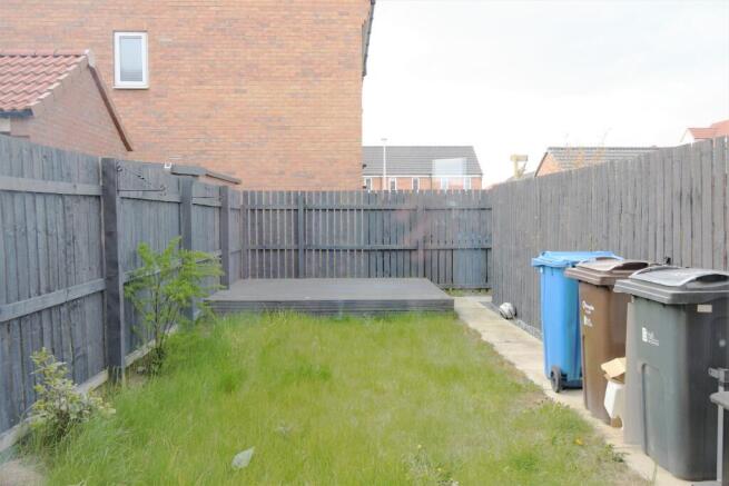 3 bed Terraced to rent Image 8
