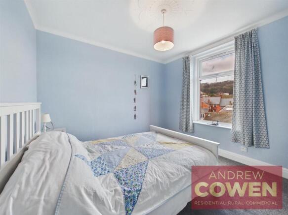 2 bed Apartment for sale Image 10