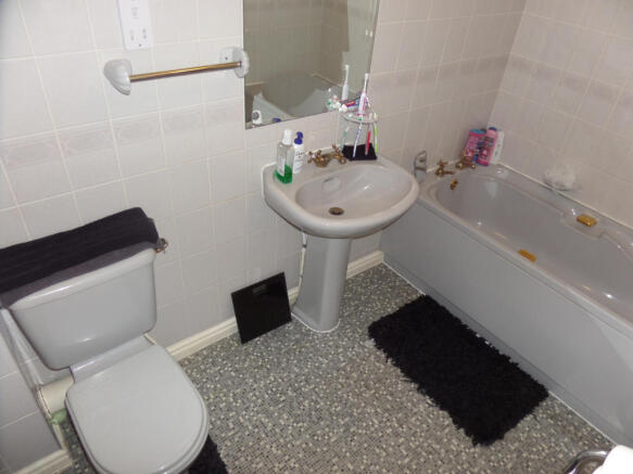 Photo 16