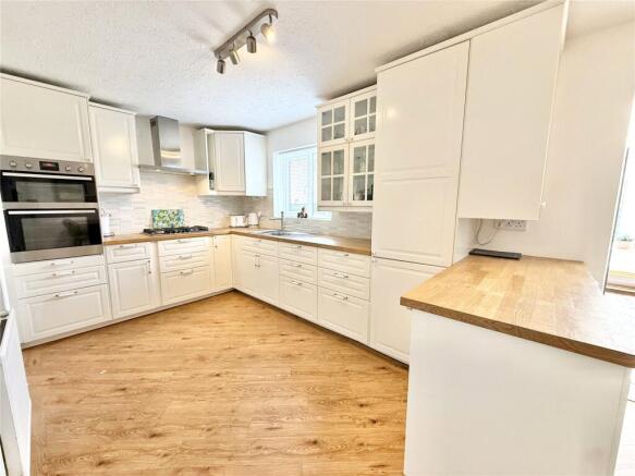 Johnson Close, East Brent, Somerset, TA9 photo 4